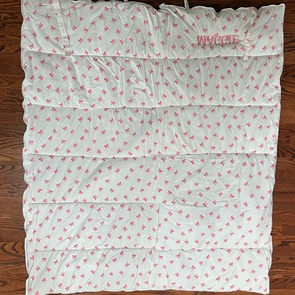 "Maggie" personalized kid's sleeping bag from Land of Nod - Picture 7 of 10